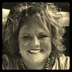 Meet your Posher, Lorri